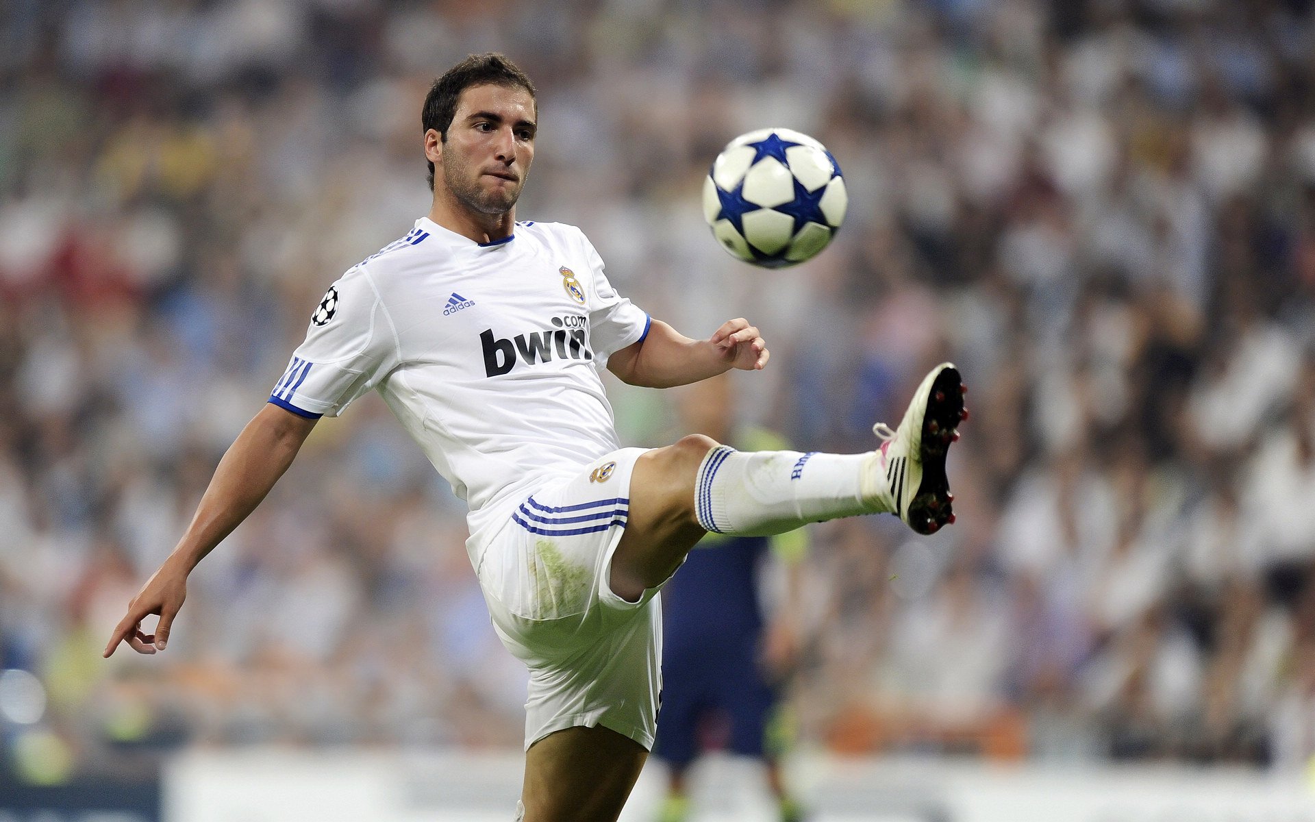 中超球队中场传控训练引入新技术,中超控球最好的球队